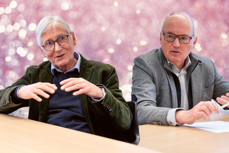 Philippe Moreillon, président de la SCNAT, et Jürg Pfister, secrétaire général. Philippe Moreillon, président de la SCNAT, et Jürg Pfister, secrétaire général.