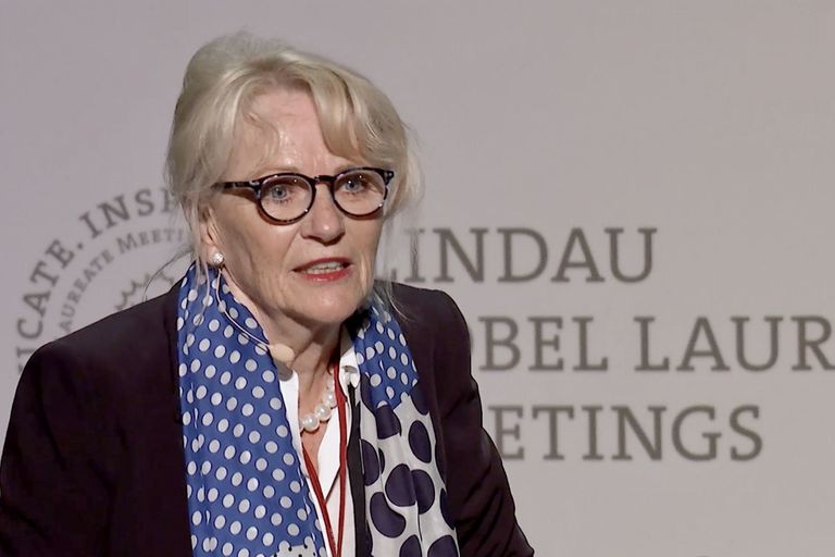 Felicitas Pauss (ETH Zürich) hat die Paneldiskussion an der Tagung der Nobelpreisträger in Lindau moderiert.