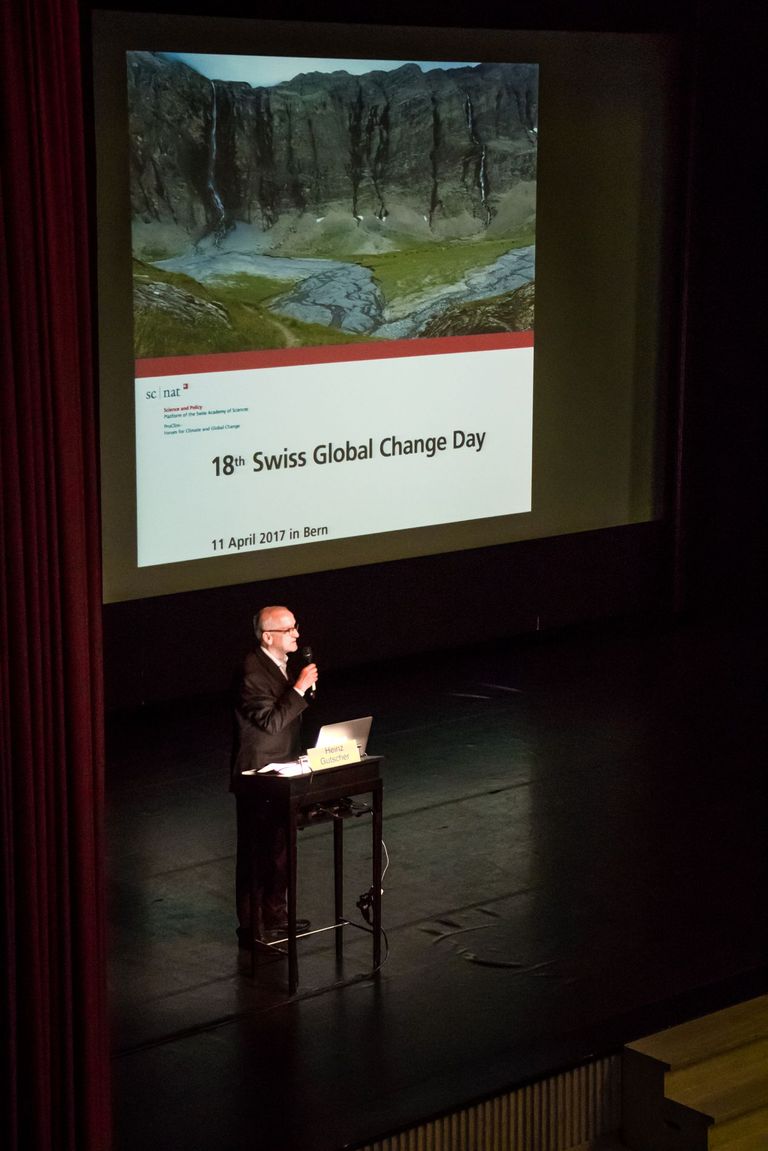 Heinz Gutscher, president of ProClim, opens the 18th Swiss Global Change Day #SGCD17