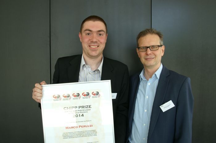 Marco Peruzzi, CHIPP-Preisträger 2014, mit seinem Doktorvater Günther Dissertori.