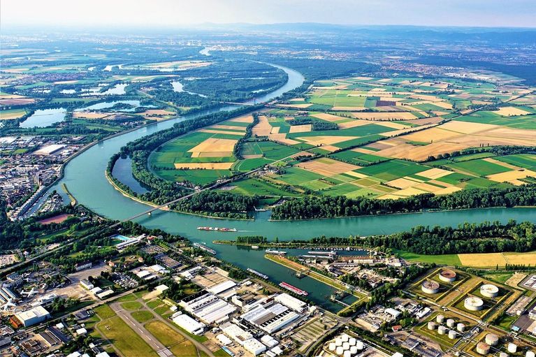 Luftbild Rhein