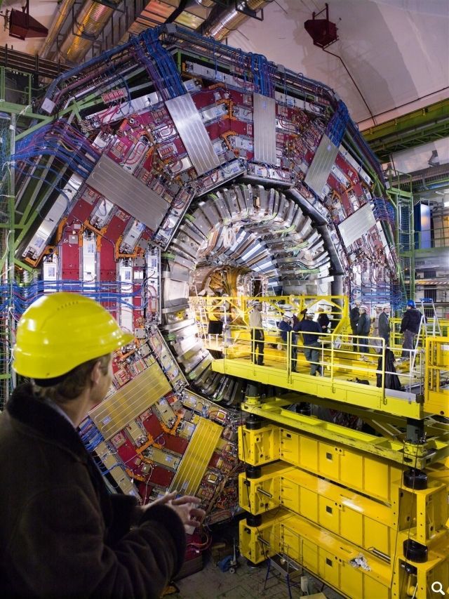 Das CMS-Experiment am CERN – mit Beteiligung der Universitäten Basel und Zürich, der ETH Zürich und dem Paul Scherrer Institut.