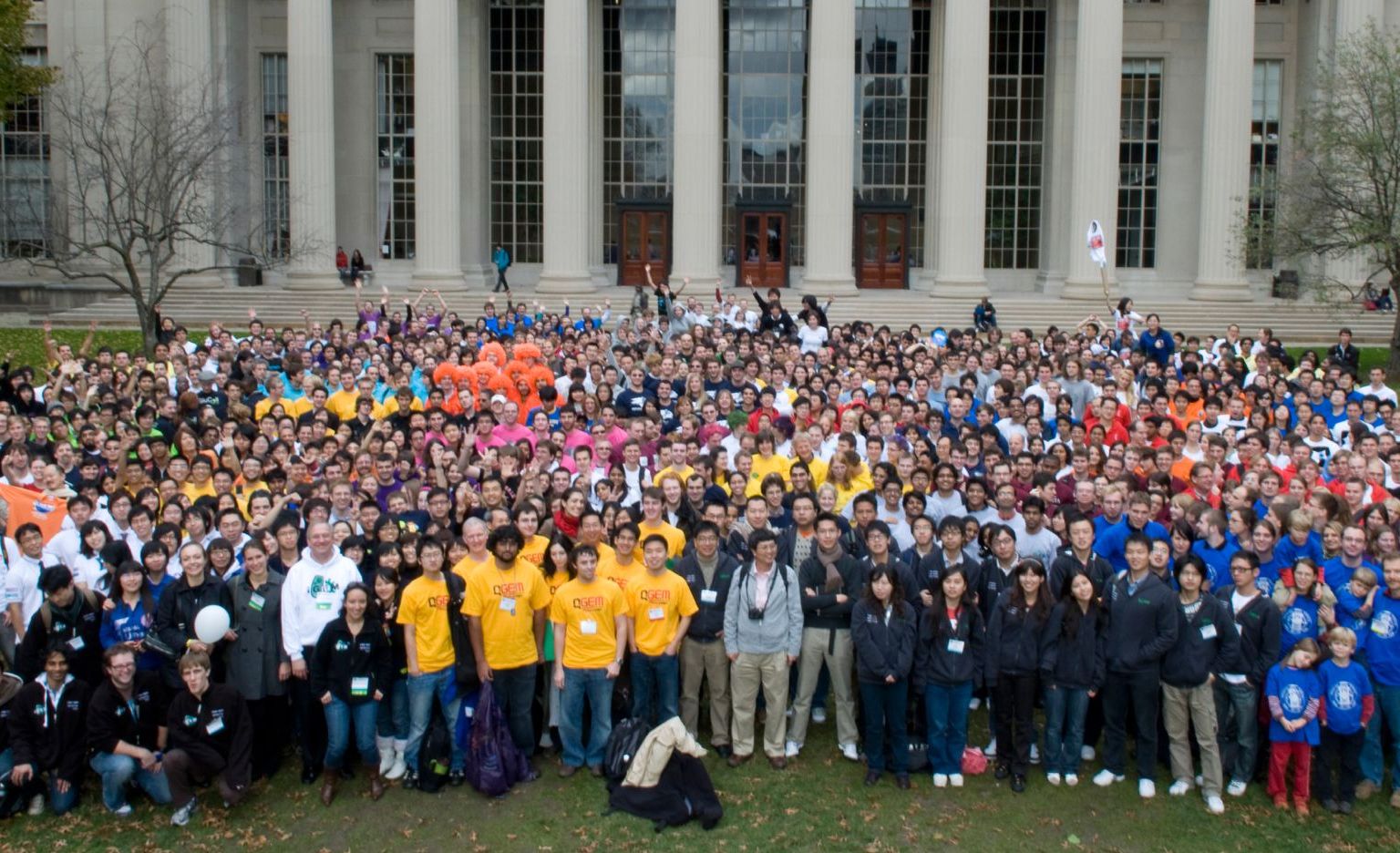 Am iGEM Abschlusswettbewerb treffen sich die besten Nachwuchsteams aus aller Welt – hier 2009 am MIT in Boston.