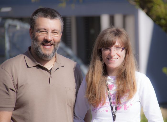 Stefan Ritt und Angela Papa, Myonenforscher am Paul Scherrer Institut. Foto zVg