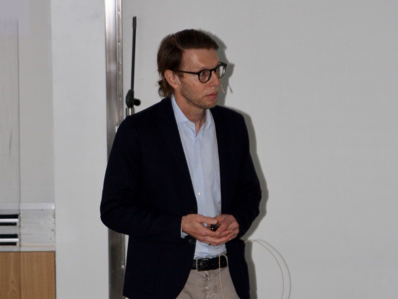 Clemens Schulze-Briese présente les rayons X dans l'industrie et la société lors du symposium Röntgen 2021.