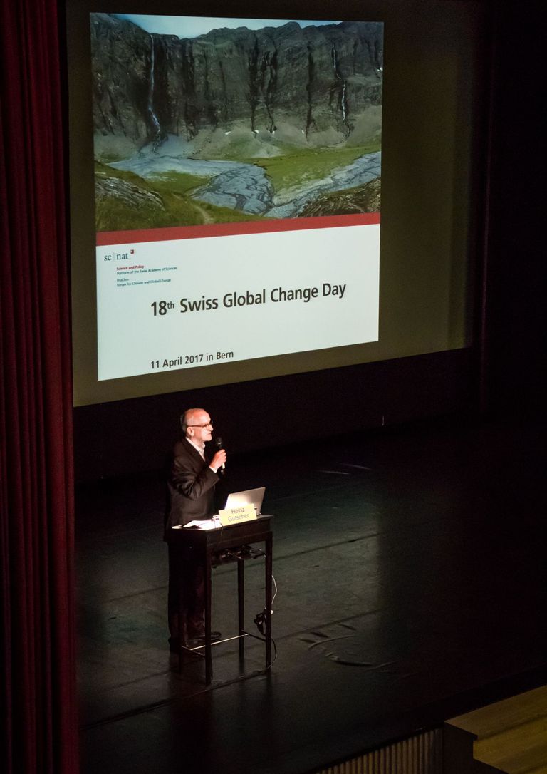 Heinz Gutscher, president of ProClim, opens the 18th Swiss Global Change Day #SGCD17