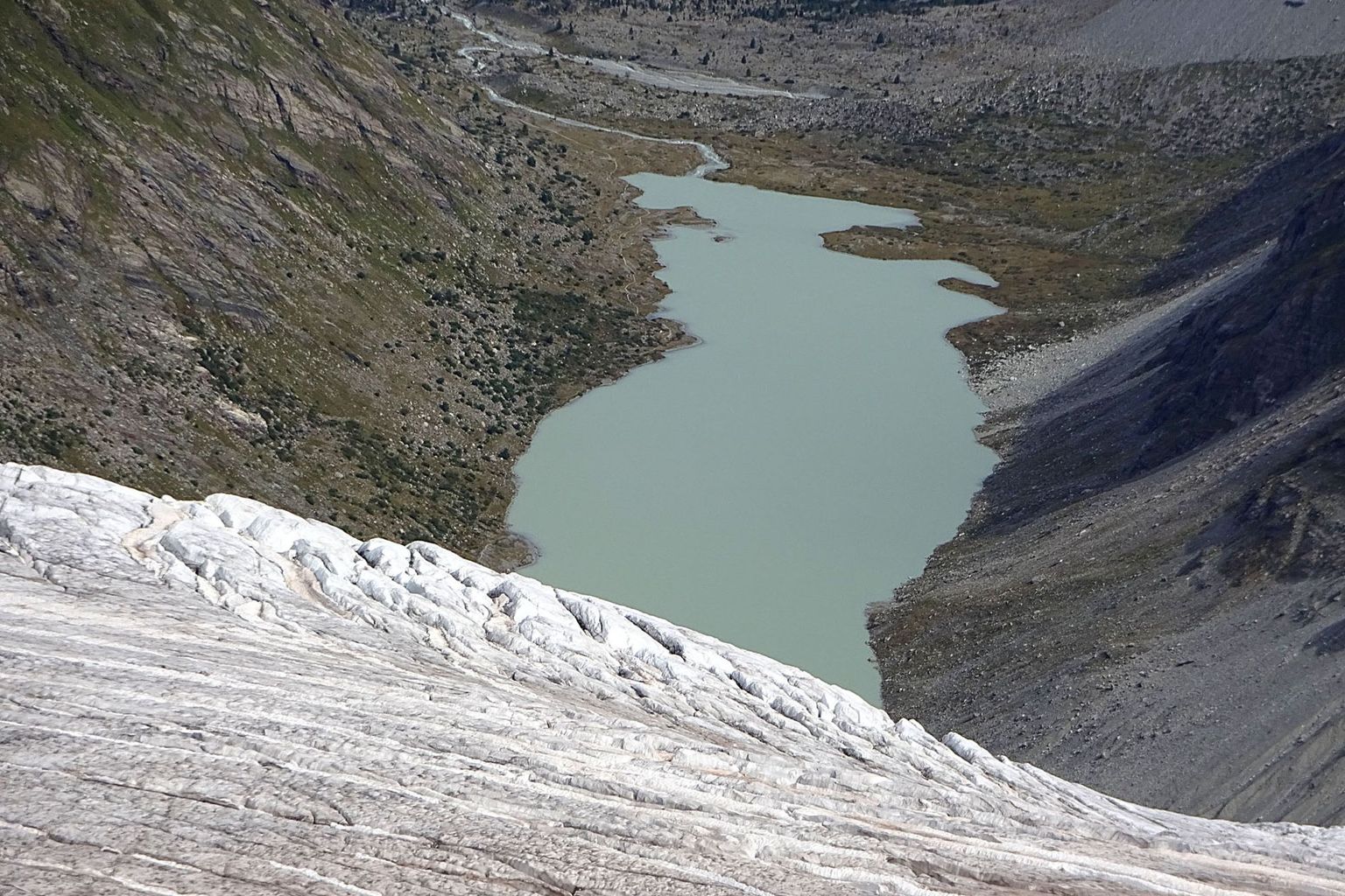 Der Gletscher Vadret da Roseg (Graubünden) im Sommer 2016. 900 Millionen Kubikmeter Eis sind 2016 in der Schweiz geschmolzen.
