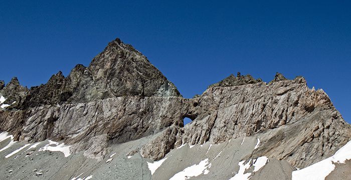 The magic line of the Glarus Alps thrust at the Tschingelhörner