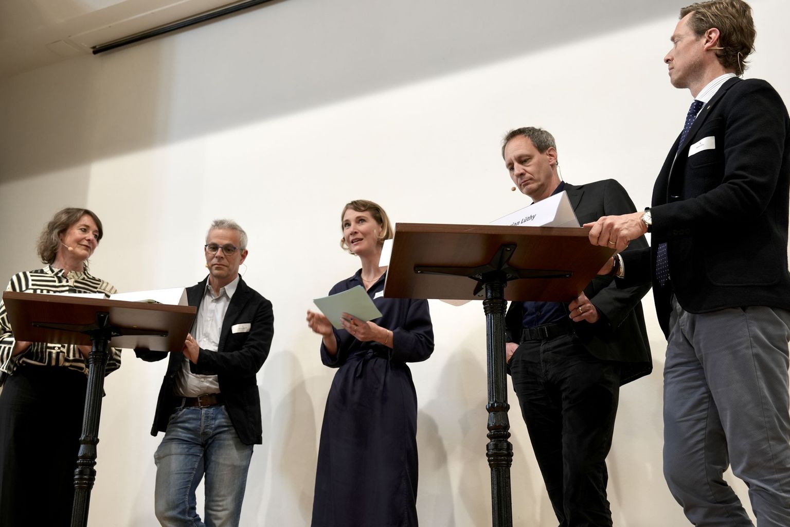Podium mit Sabin Bieri, Laurent Götschel, Eliane Leiser (Moderation), Thierry Strässle und Florian Lüthy