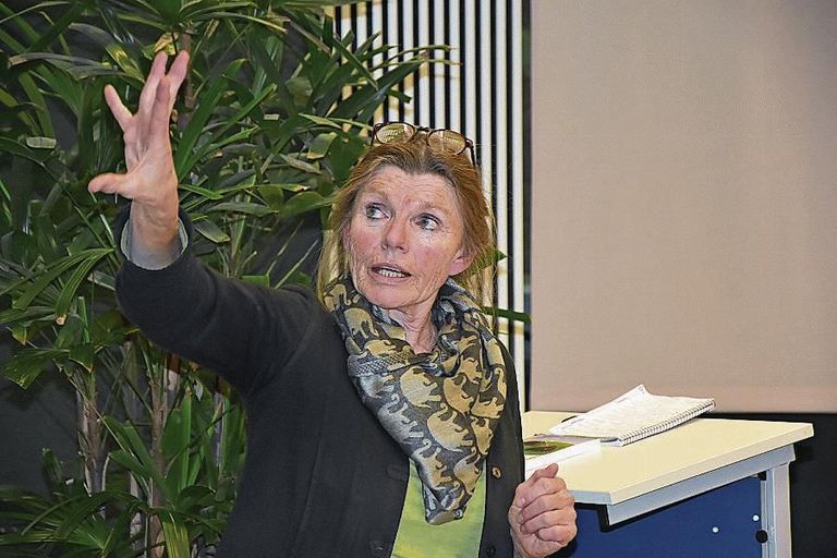 Dr. Anita Idel am Vortrag in Stans (23.03.2018)
