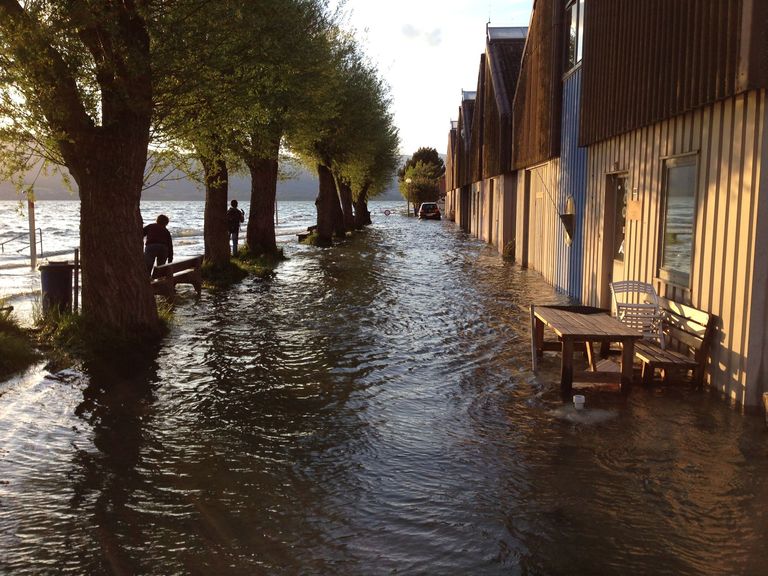 Hochwasser Neuenburgersee vom Mai 2015, Hafen Chevroux, Westdamm