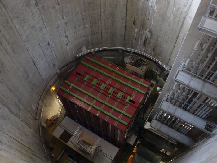ND280-Detektor des "T2K"-Experiments zur Vermessung des Neutrino-Strahls nahe der Strahlenquelle.