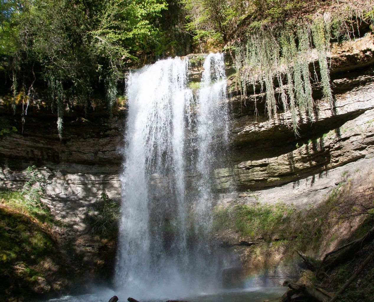 Nozon waterfall in Croy (VD)