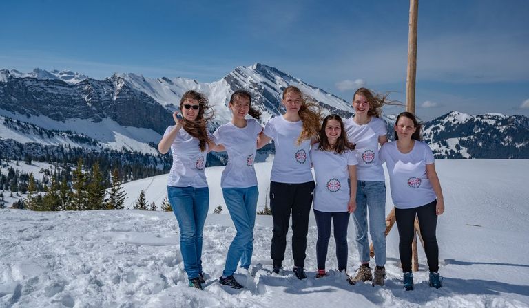 Schweizer Team an der European Girls’ Mathematical Olympiad (EGMO) 2021