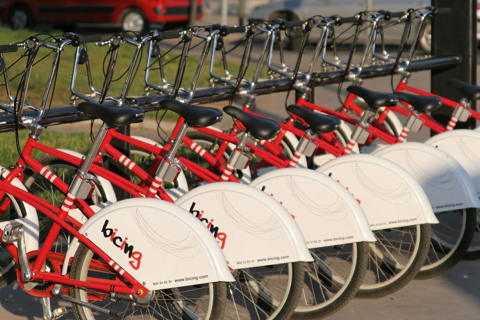 bicicletta città mezzo di transporto
