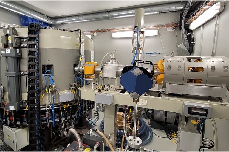 The experimental setup at the cyclotron - DIAMON
