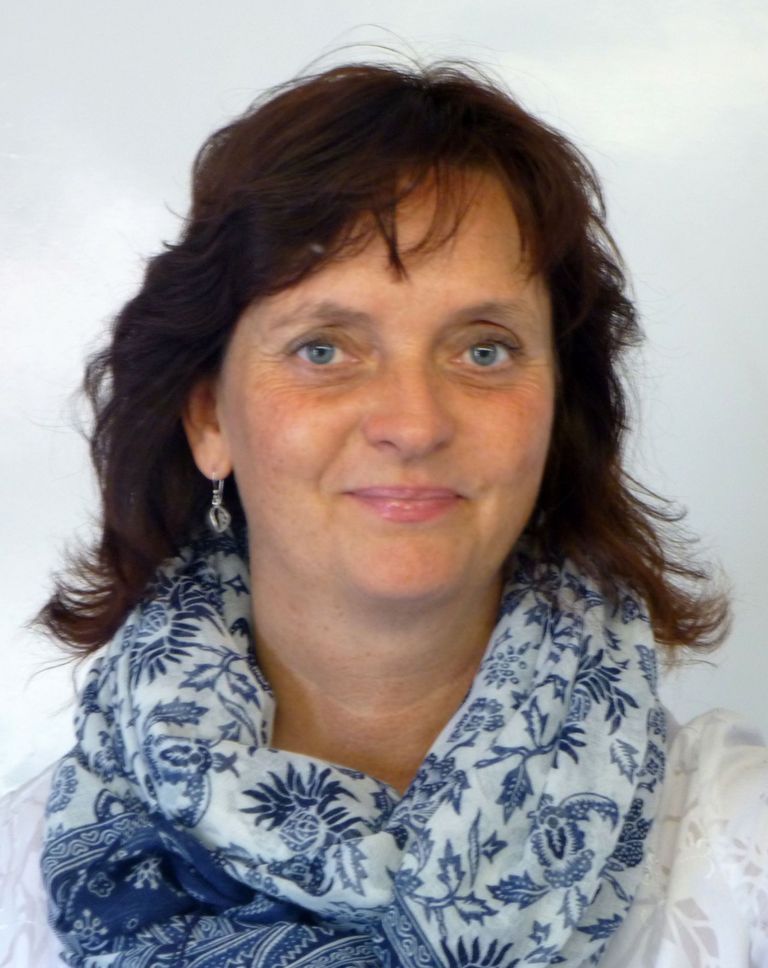 La professeure Antonia Neels travaille comme experte en cristallographie aux rayons X à l'Empa, le Laboratoire fédéral d'essai des matériaux et de recherche.