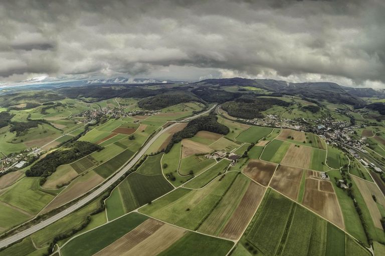 Luftaufnahme des Fricktals im Kanton Aargau