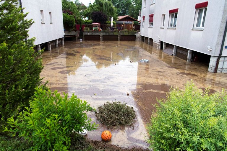 Überschwemmung nach einem heftigen Gewitter in der Gemeinde Val-de-Ruz