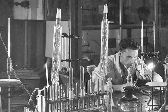 Chemistry laboratory in Fribourg.